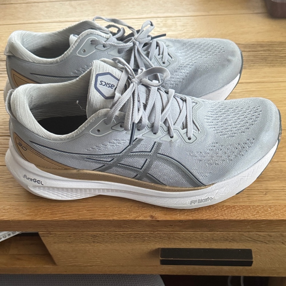 ASICS pureGEL Kayano FFblast + size 10